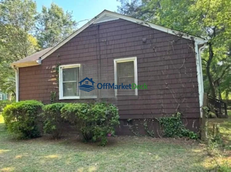 Off-market house in Atlanta, Georgia — 2 beds, 1 bath, $150,000 — photo 2 of 8