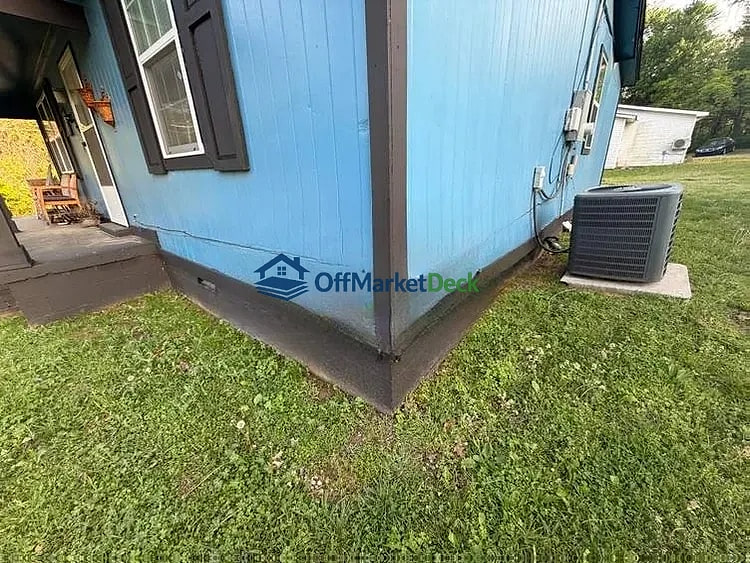 Off-market house in Brownsville, Tennessee — 2 beds, 1 bath, $64,400 — photo 3 of 8