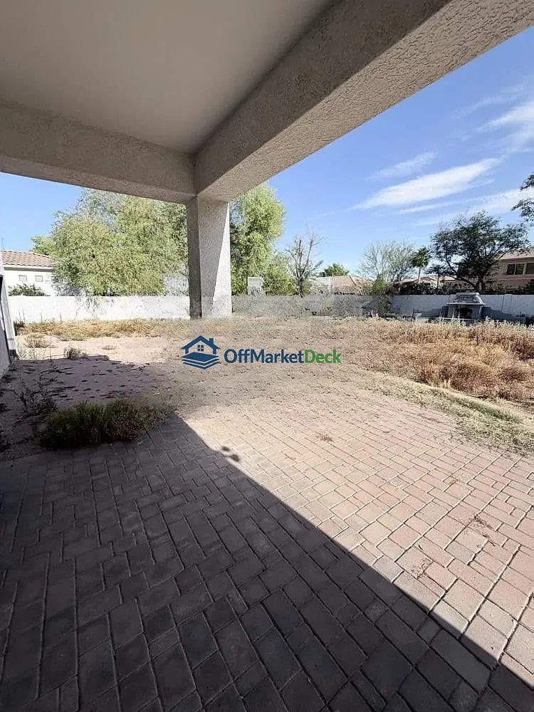 Off-market house in Chandler, Arizona — 5 beds, 4 baths, $825,000 — photo 8 of 8