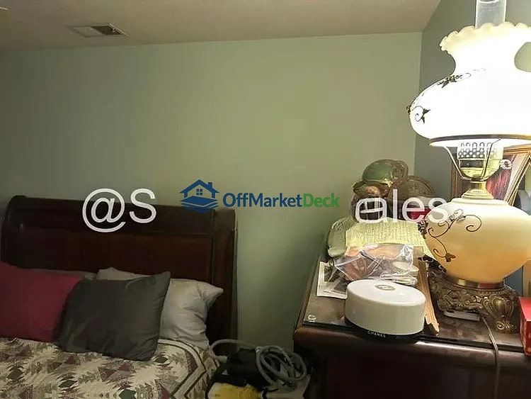 Off-market house in Stockton, California — 2 beds, 2 baths, $295,000 — photo 6 of 8