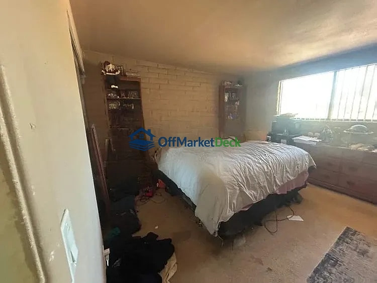 Off-market house in Tucson, Arizona — 4 beds, 1.5 baths, $295,000 — photo 8 of 8