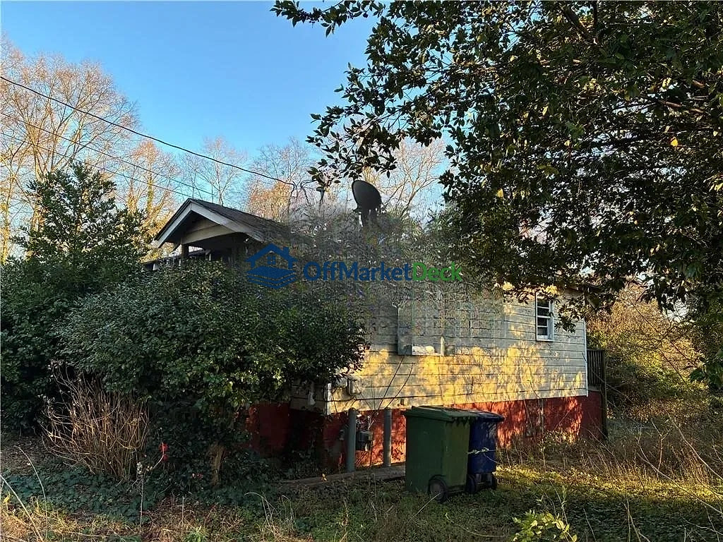 Off-market house in Griffin, Georgia — 4 beds, 2 baths, $90,000