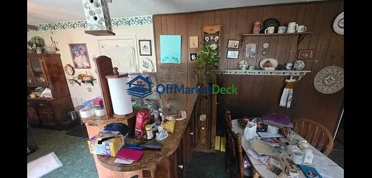 Off-market house in Baytown, Texas — 3 beds, 1 bath, $119,000 — photo 7 of 8