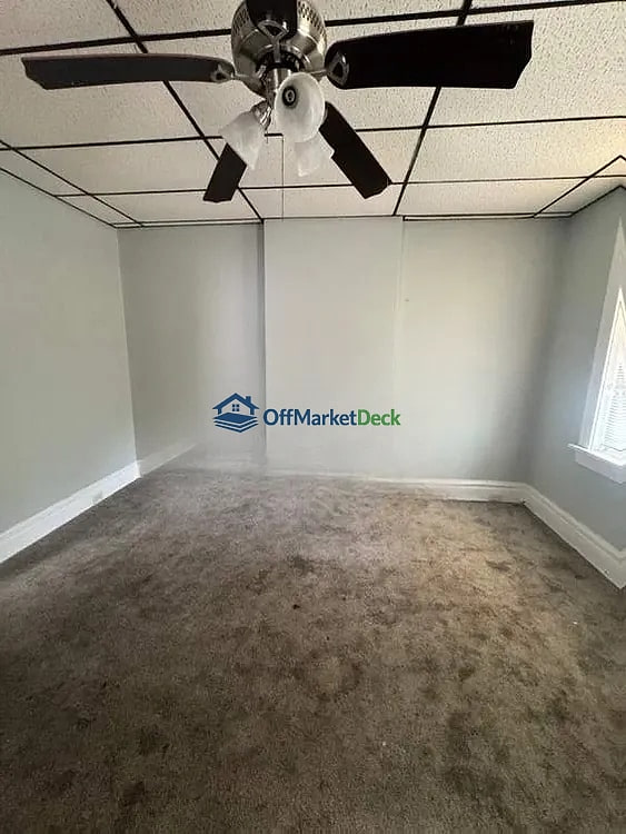 Off-market house in St. Louis, Missouri — 2 beds, 1 bath, $73,000 — photo 8 of 8