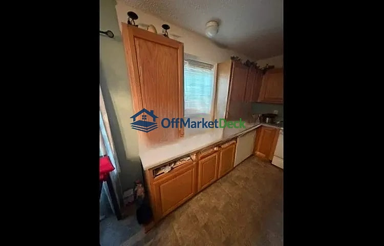 Off-market house in Sanford, North Carolina — 4 beds, 2 baths, $132,500 — photo 8 of 8