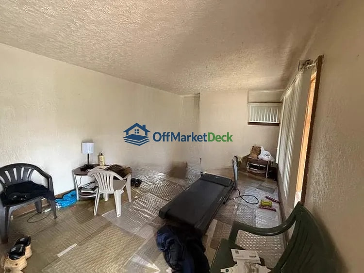 Off-market house in Cleveland, Ohio — 4 beds, 2 baths, $75,000 — photo 7 of 8