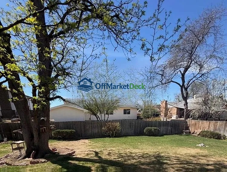 Off-market house in Westminster, Colorado — 3 beds, 2 baths, $433,000 — photo 3 of 8