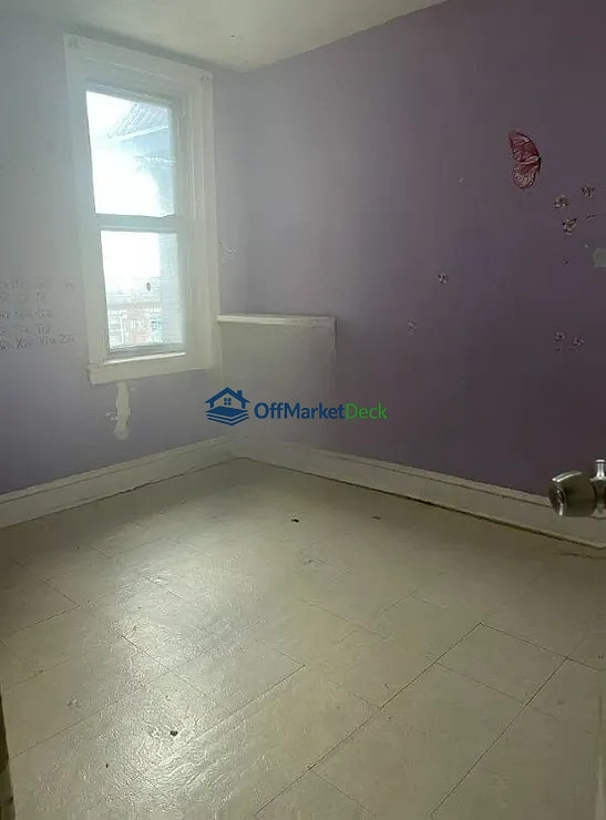 Off-market house in Philadelphia, Pennsylvania — 3 beds, 1 bath, $118,000 — photo 2 of 8