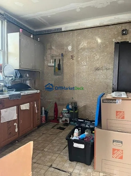 Off-market house in Philadelphia, Pennsylvania — 3 beds, 1 bath, $118,000 — photo 6 of 8