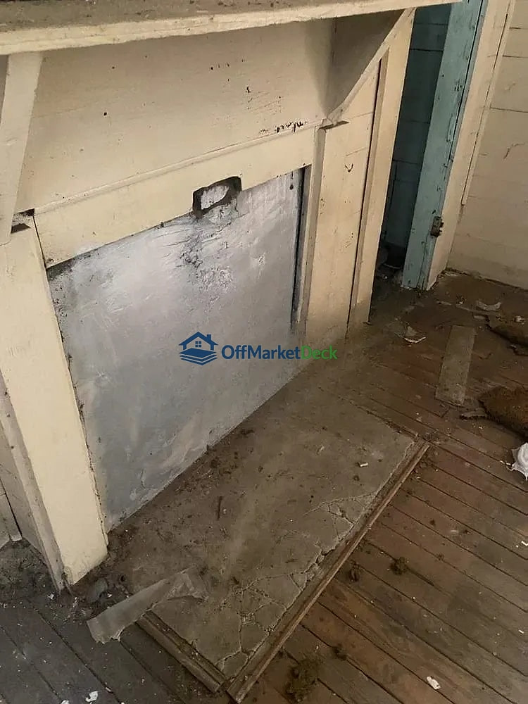 Off-market house in Montgomery, Alabama — 2 beds, 1 bath, $10,000 — photo 6 of 8