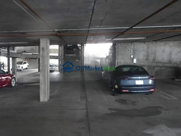 Off-market house in Los Angeles, California — 1 bed, 1 bath, $549,000 — photo 2 of 8