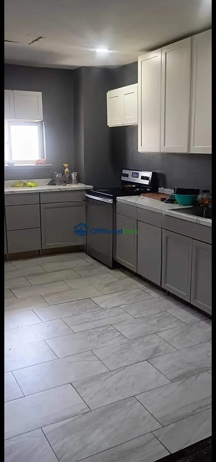 Off-market house in Mount Carmel, Pennsylvania — 3 beds, 1.5 baths, $48,700 — photo 7 of 8