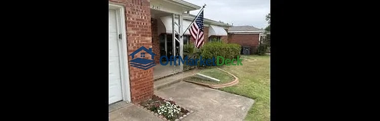 Off-market house in Tulsa, Oklahoma — 3 beds, 1 bath, $185,000 - Blurred background Image