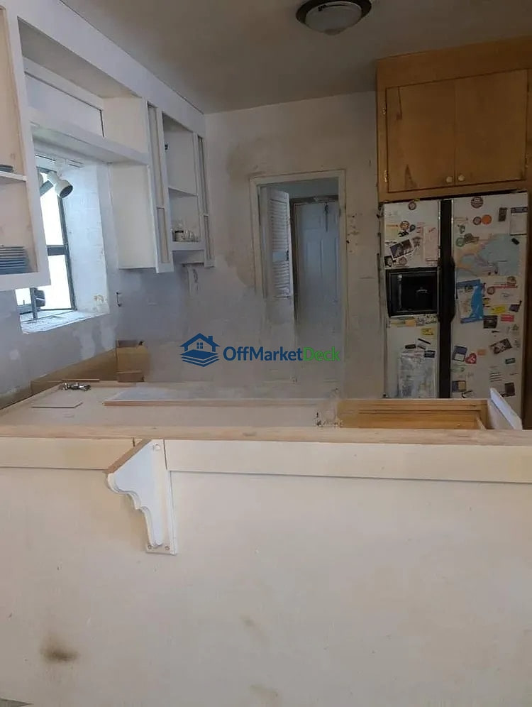 Off-market house in Cutler Bay, Florida — 3 beds, 2 baths, $499,000 — photo 6 of 8
