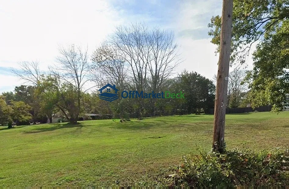 Off-market house in Pottstown, Pennsylvania — 2 beds, 1 bath, $85,000 — photo 2 of 5