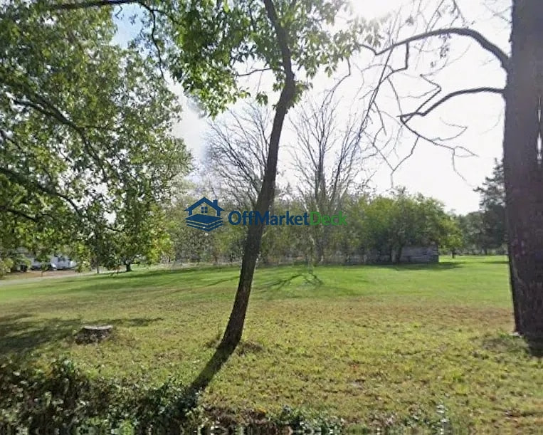 Off-market house in Pottstown, Pennsylvania — 2 beds, 1 bath, $85,000 — photo 3 of 5