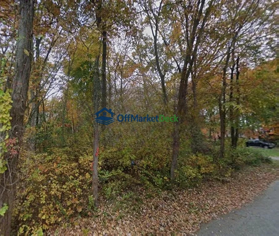 Off-market land in Pasadena, Maryland — 0.22 acres, $80,000 — photo 2 of 5