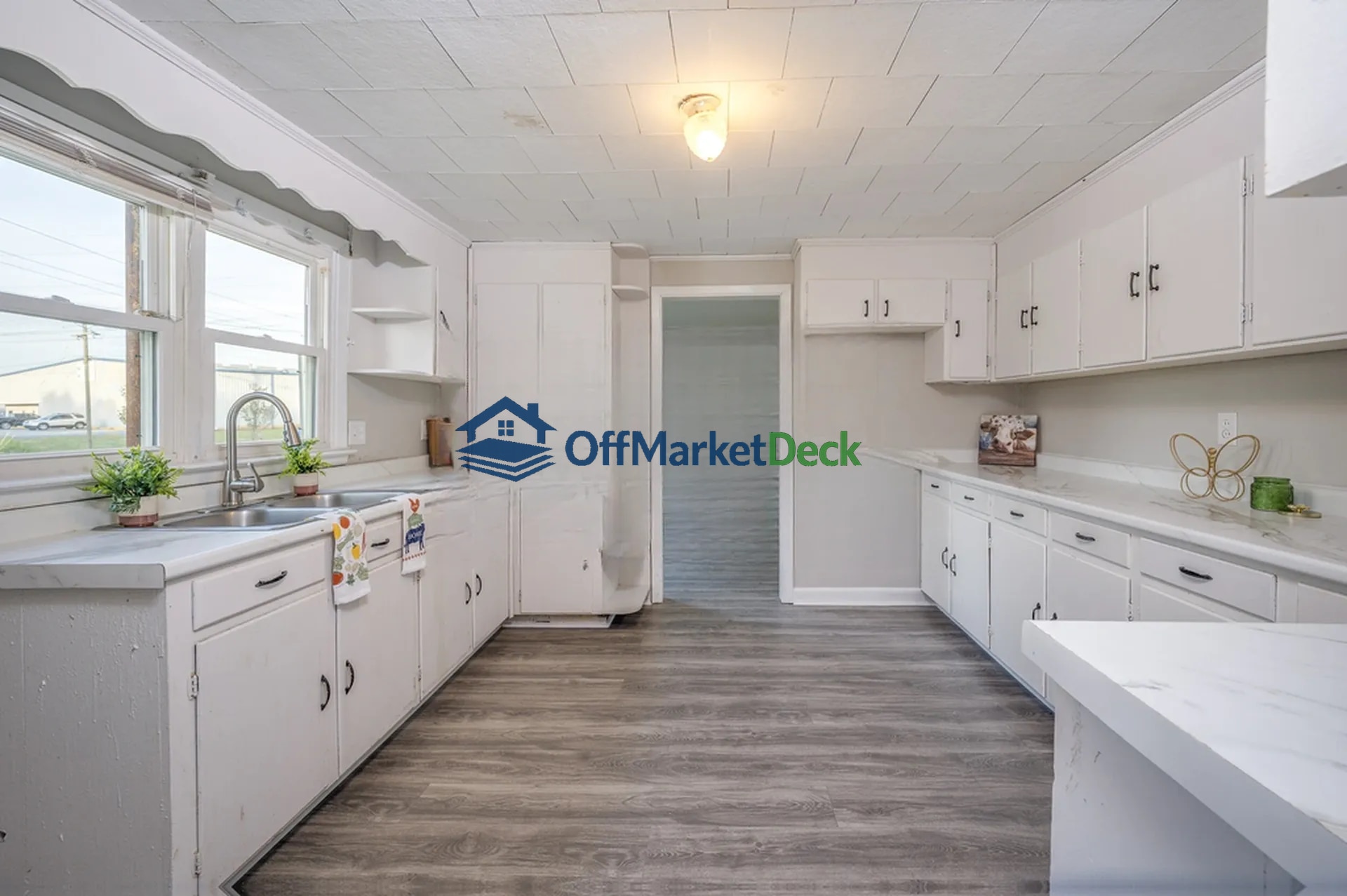 Off-market house in Wellford, South Carolina — 3 beds, 1.5 baths, $185,000 — photo 5 of 8