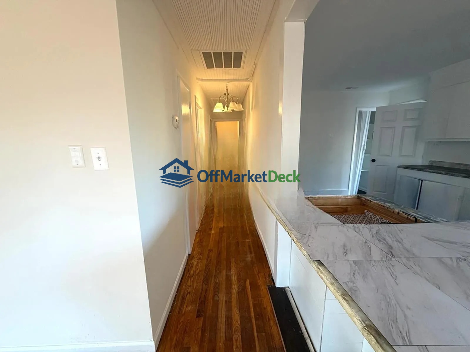 Off-market house in Spartanburg, South Carolina — 3 beds, 1.5 baths, $178,000 — photo 8 of 8