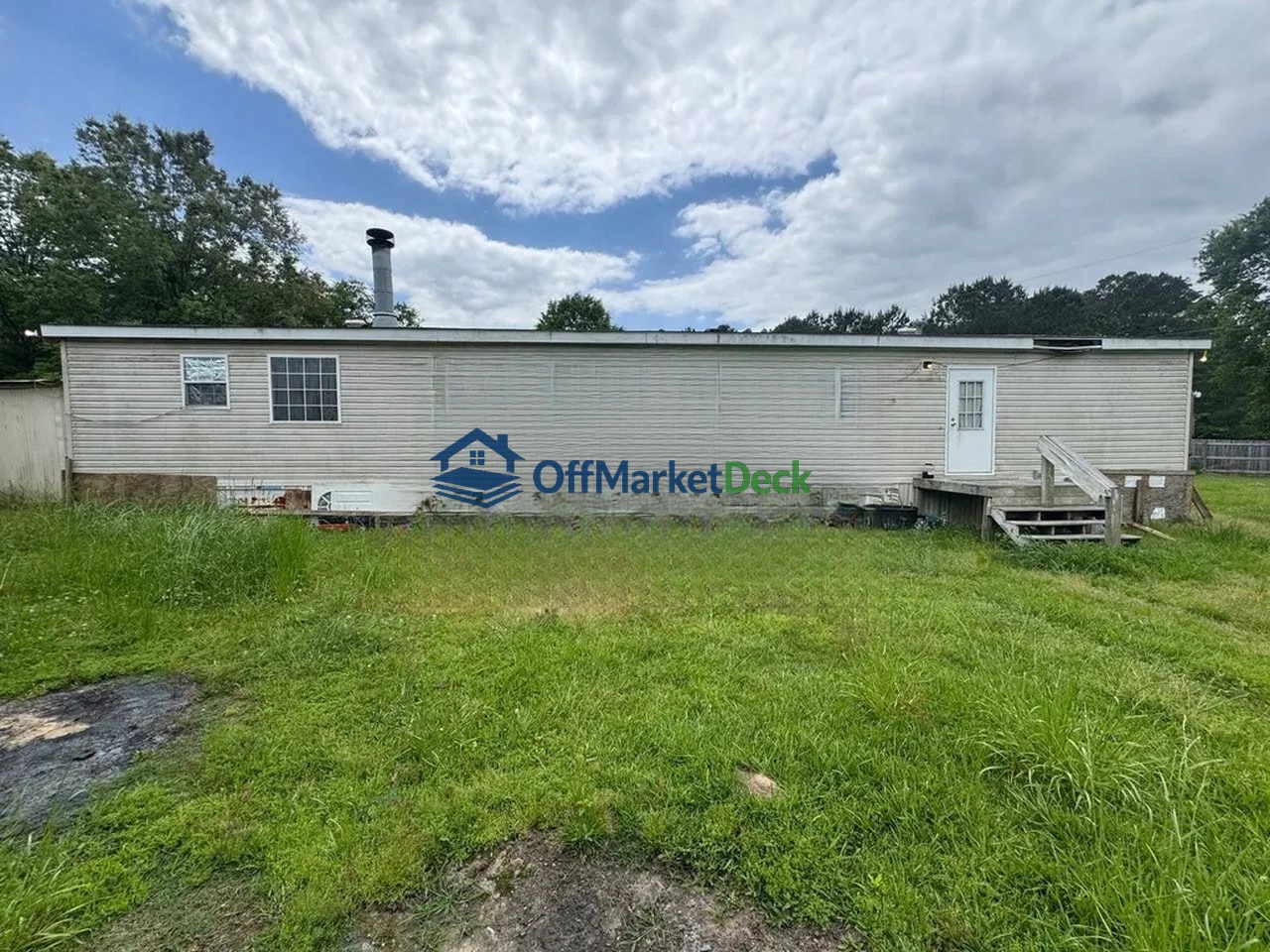 Off-market house in Keithville, Louisiana — 3 beds, 2 baths, $122,900 — photo 7 of 8