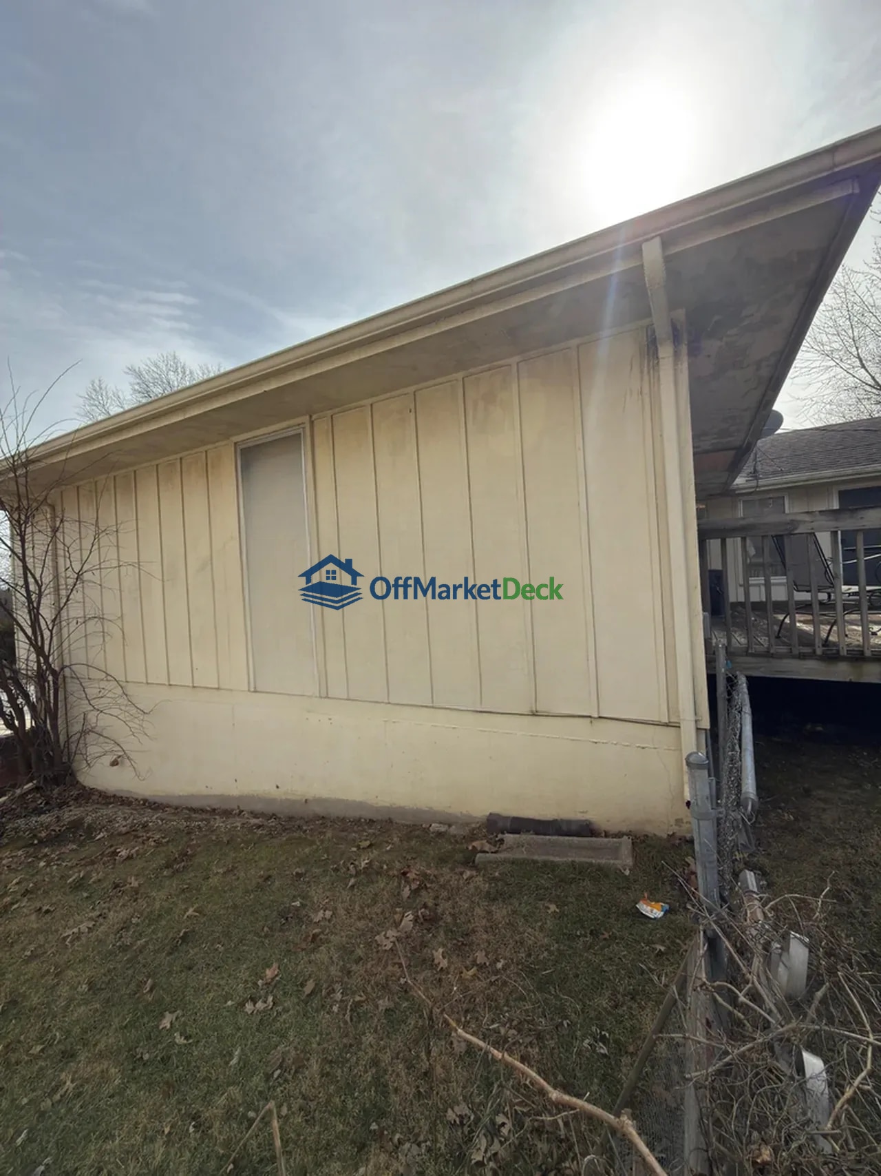 Off-market house in Grandview, Missouri — 3 beds, 2.5 baths, $179,900 — photo 6 of 8