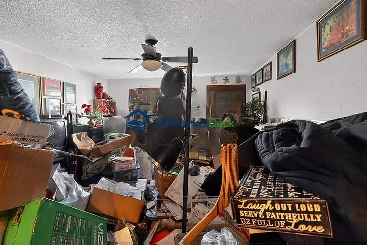 Off-market townhome in Key West, Florida — 3 beds, 2.5 baths, $405,000 — photo 6 of 8