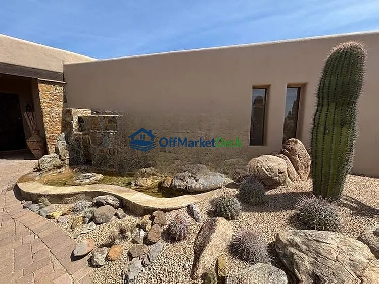 Off-market house in Scottsdale, Arizona — 3 beds, 3.5 baths, $1,565,000 — photo 4 of 8