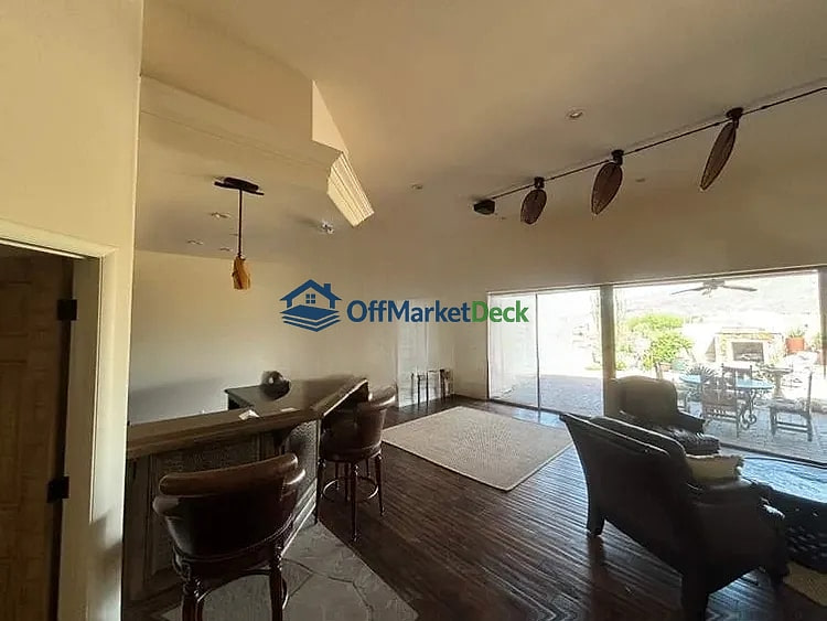 Off-market house in Scottsdale, Arizona — 3 beds, 3.5 baths, $1,565,000 — photo 6 of 8