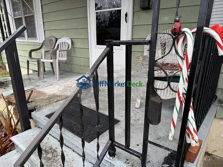 Off-market house in Washington, North Carolina — 3 beds, 1 bath, $70,000 — photo 2 of 8