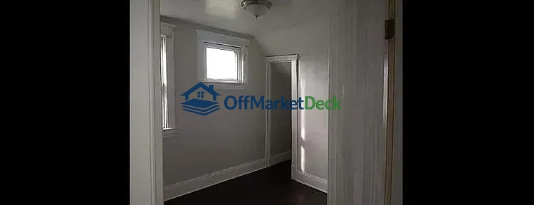 Off-market house in Cleveland, Ohio — 6 beds, 4 baths, $145,000 — photo 3 of 8