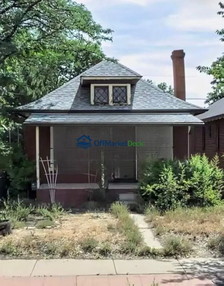 Off-market house in Denver, Colorado — 1 bed, 1 bath, $320,000 — photo 4 of 8