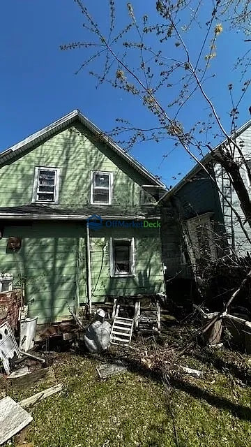 Off-market house in Rochester, New York — 3 beds, 1 bath, $44,900 — photo 5 of 8