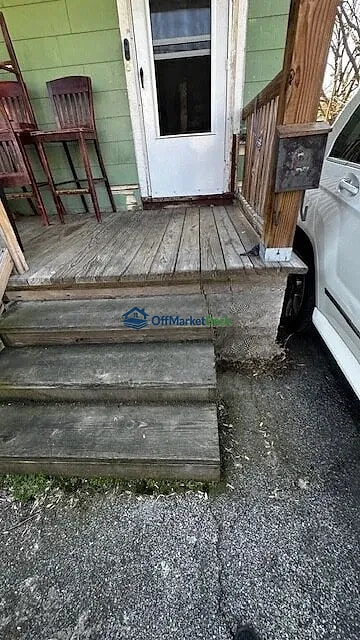 Off-market house in Rochester, New York — 3 beds, 1 bath, $44,900 — photo 6 of 8