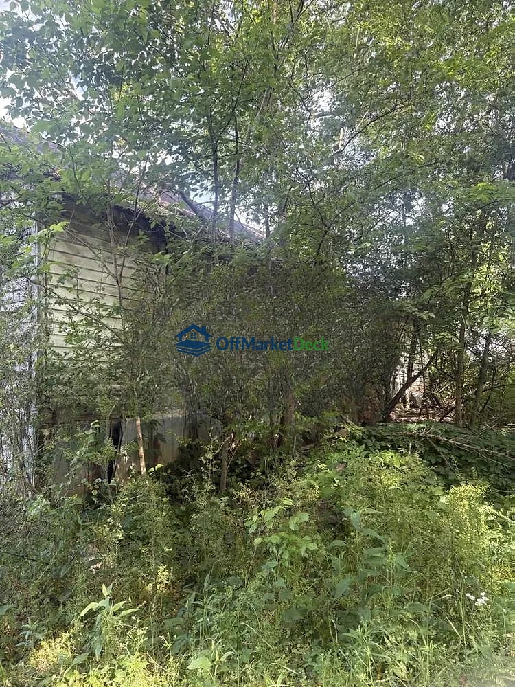 Off-market house in Culleoka, Tennessee — 3 beds, 1 bath, $25,000 — photo 4 of 8