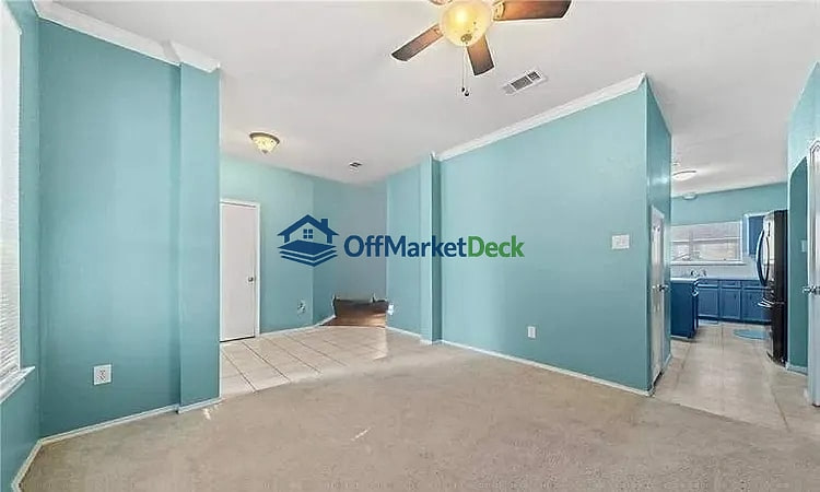 Off-market house in Harker Heights, Texas — 5 beds, 3 baths, $294,000 — photo 8 of 8