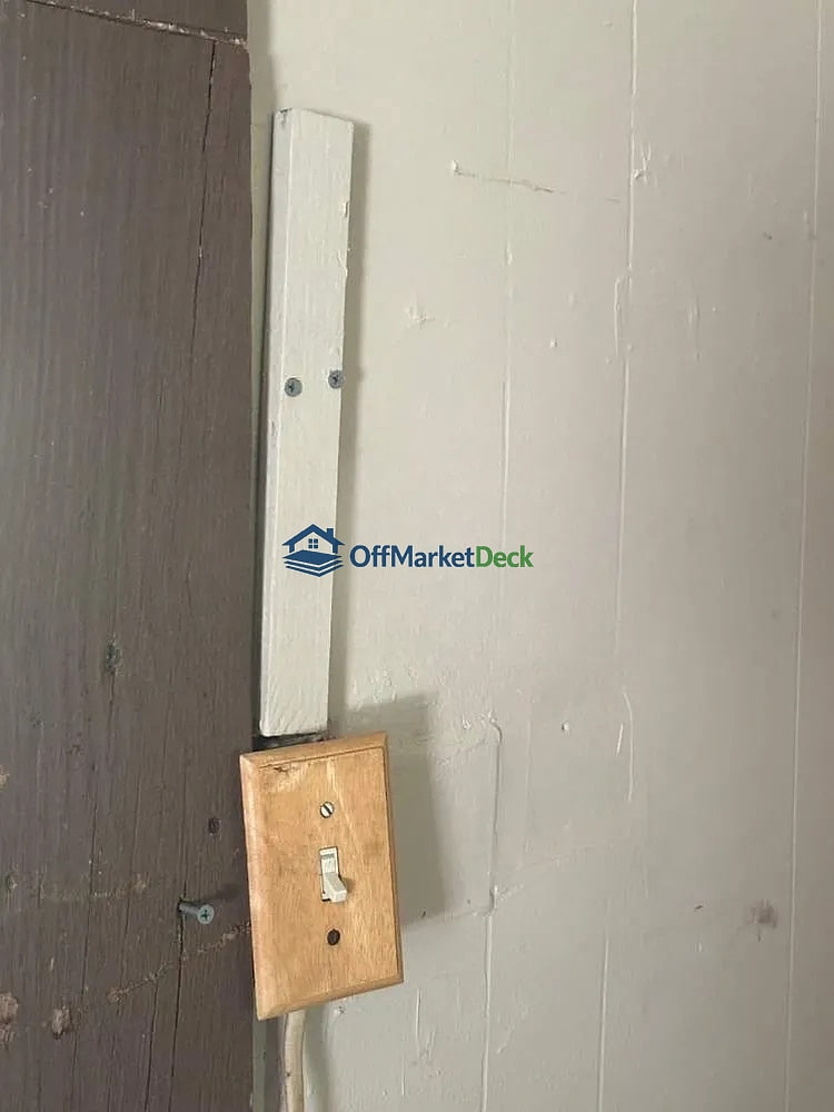 Off-market house in Cambridge, Ohio — 2 beds, 1 bath, $15,000 — photo 8 of 8