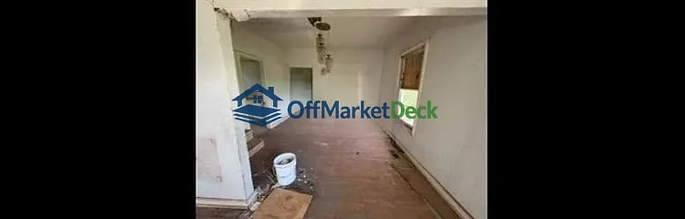 Off-market house in Watonga, Oklahoma — 3 beds, 2 baths, $35,000 — photo 6 of 8