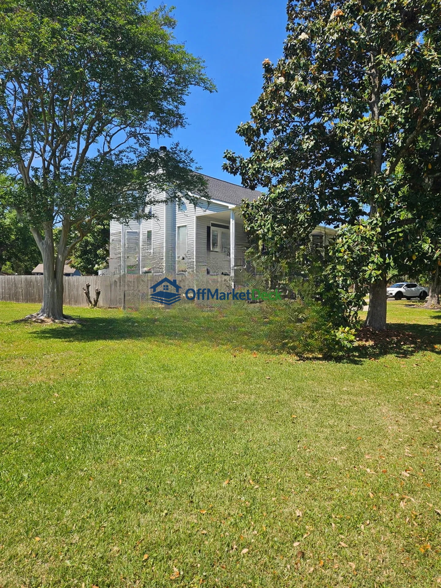 Off-market house in Biloxi, Mississippi — 4 beds, 3.5 baths, $349,900 — photo 2 of 6