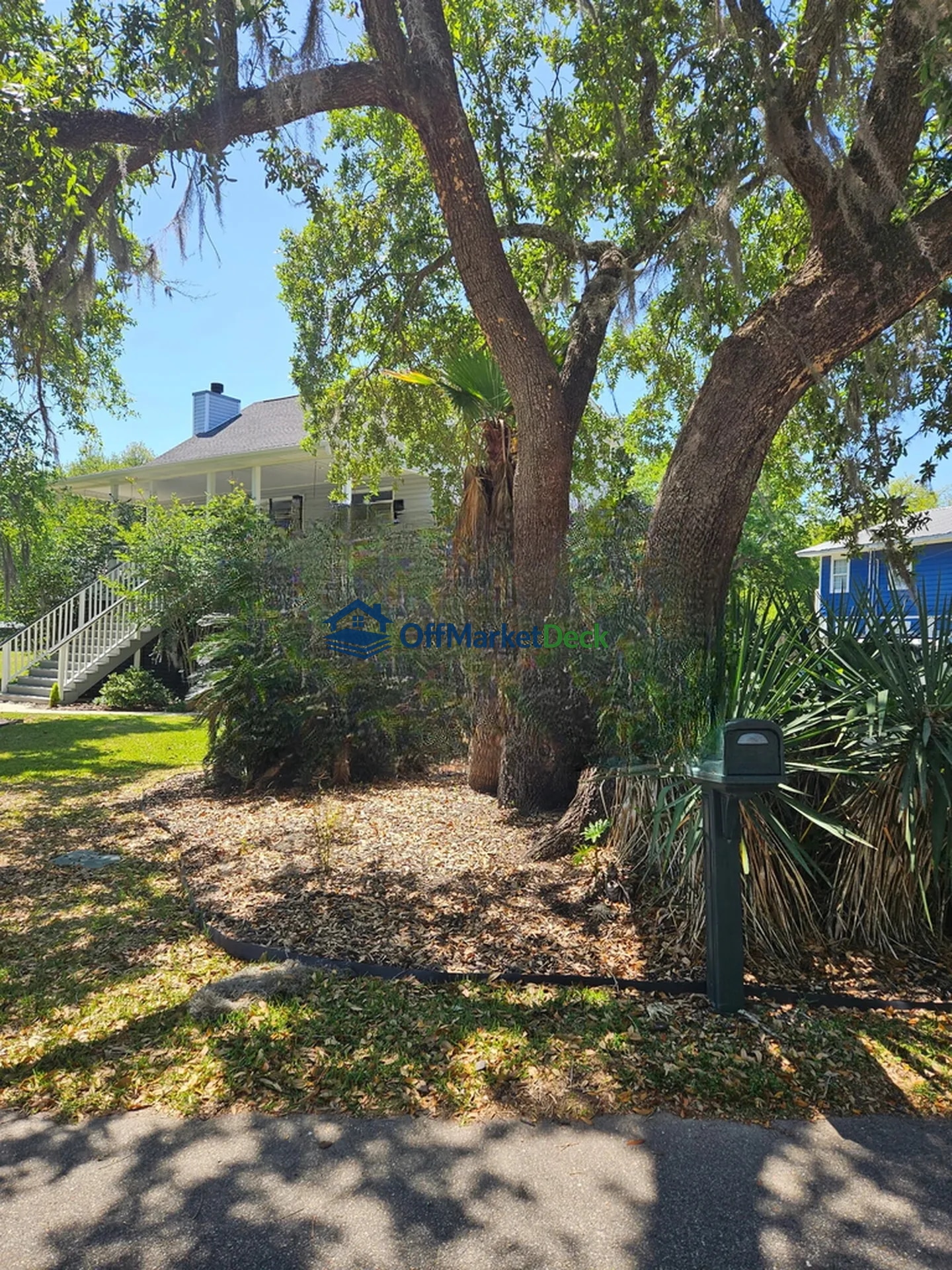 Off-market house in Biloxi, Mississippi — 4 beds, 3.5 baths, $349,900 — photo 4 of 6