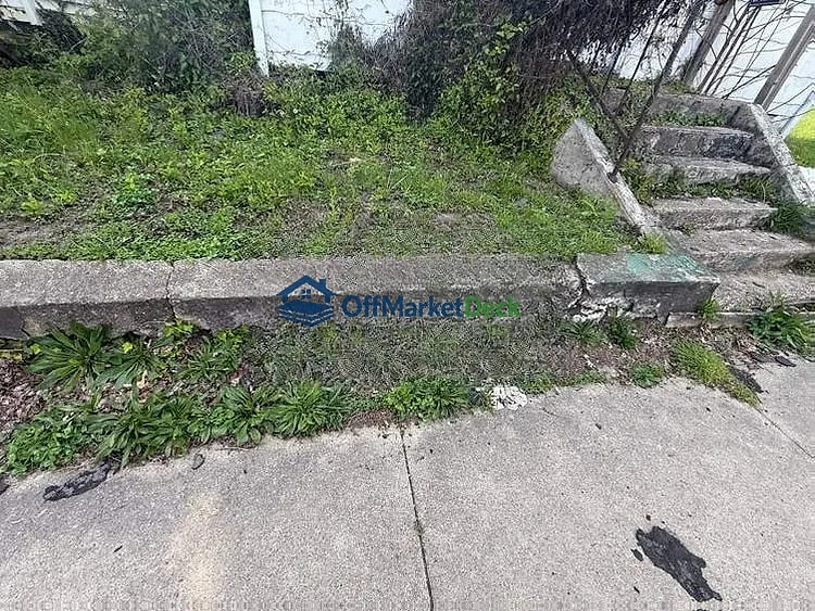 Off-market house in Marion, Indiana — 3 beds, 1 bath, $15,000 — photo 8 of 8