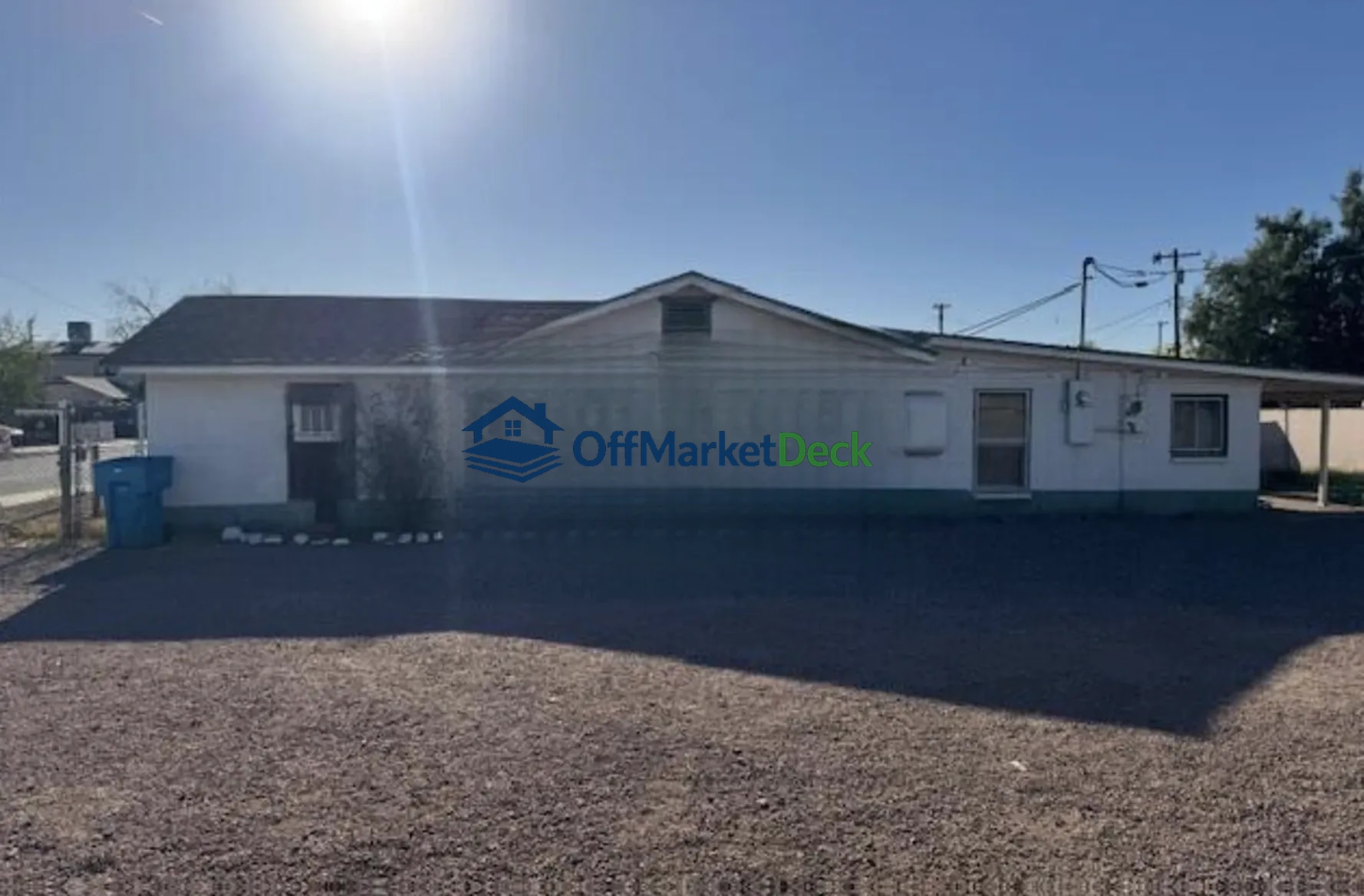 Off-market house in Phoenix, Arizona — 2 beds, 2 baths, $244,990 - Blurred background Image