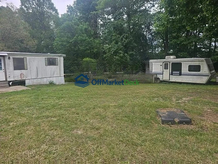 Off-market house in Portland, Tennessee — 2 beds, 1 bath, $65,000 — photo 5 of 8