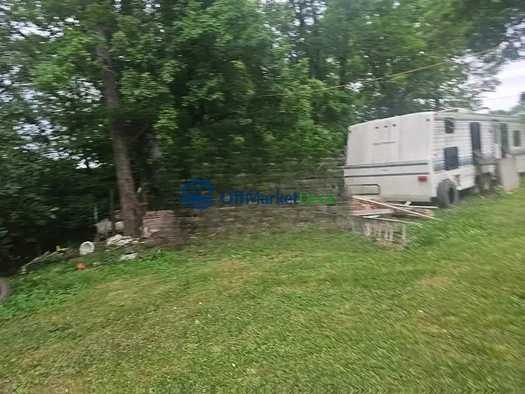 Off-market house in Portland, Tennessee — 2 beds, 1 bath, $65,000 — photo 8 of 8