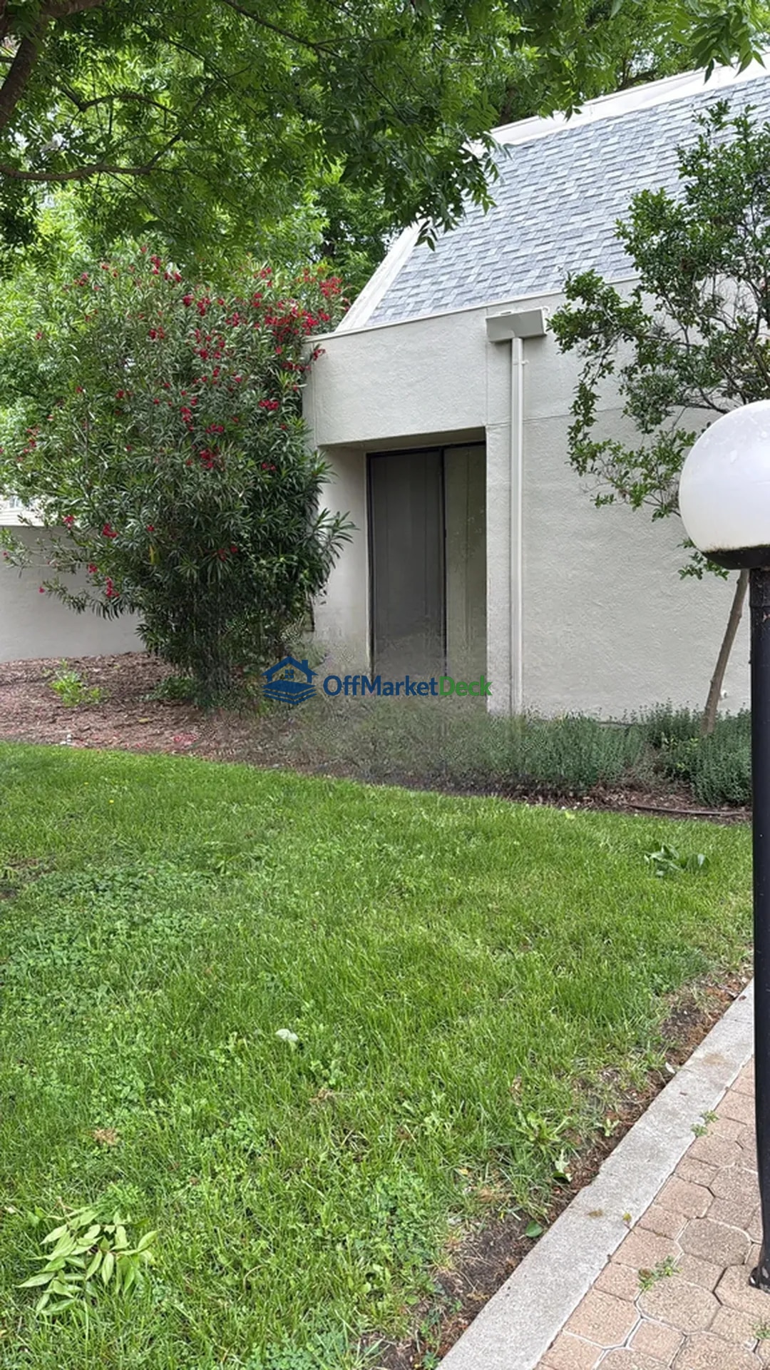 Off-market townhome in Davis, California — 2 beds, 2 baths, $319,900 — photo 5 of 8