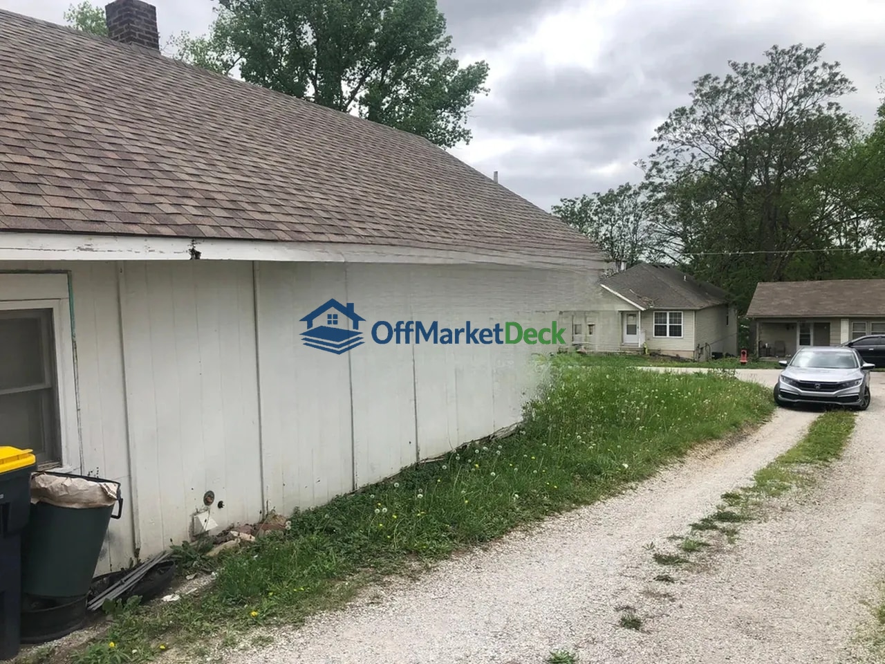 Off-market house in Kansas City, Missouri — 3 beds, 2 baths, $65,900 — photo 4 of 8