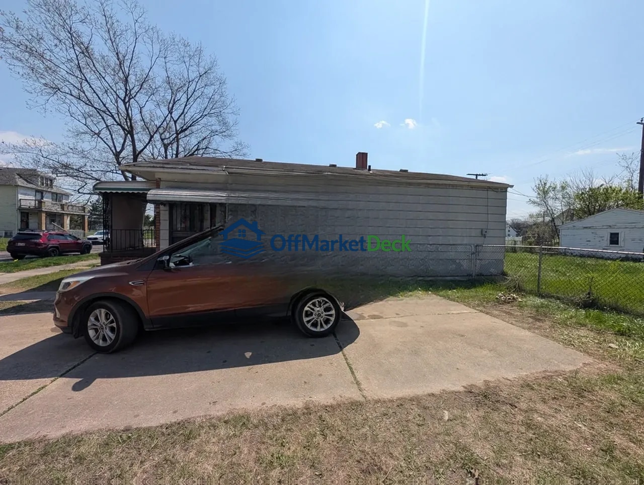 Off-market house in Detroit, Michigan — 2 beds, 1 bath, $19,900 — photo 3 of 8