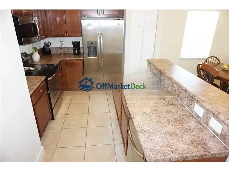 Off-market house in Homestead, Florida — 4 beds, 2 baths, $384,900 — photo 8 of 8