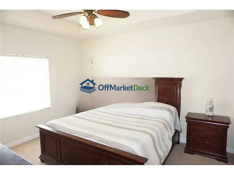 Off-market house in Homestead, Florida — 4 beds, 2 baths, $384,900 — photo 2 of 8