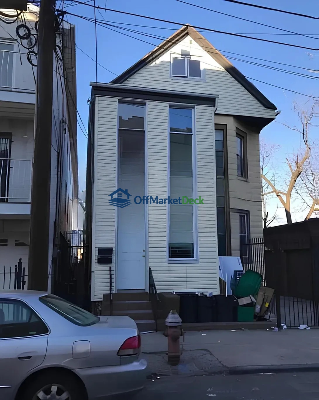 Off-market multi family in Jersey City, New Jersey — 7 beds, 3 baths, $635,000 - Blurred background Image