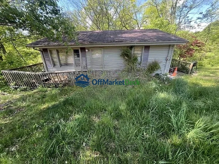 Off-market house in Blountville, Tennessee — 2 beds, 1 bath, $50,000 — photo 3 of 8